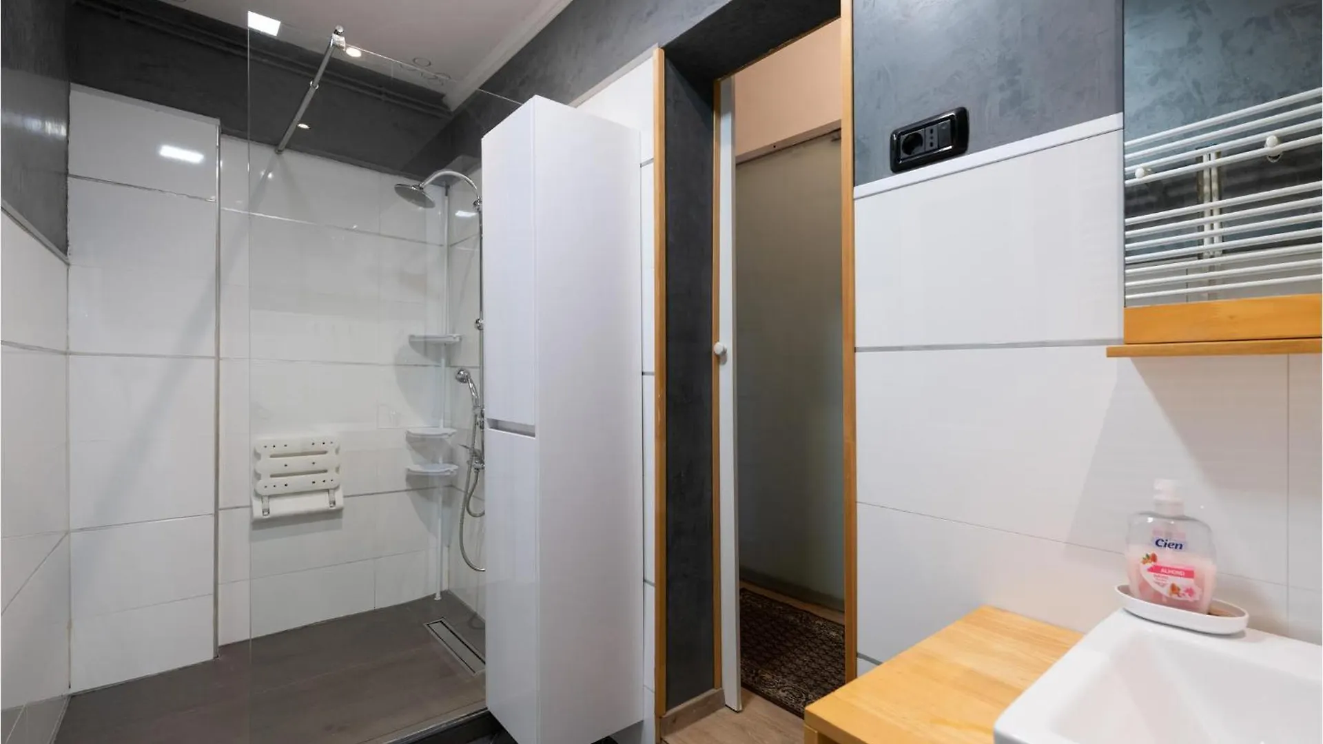Stunning Apartment In Medulin With Wifi 0*,